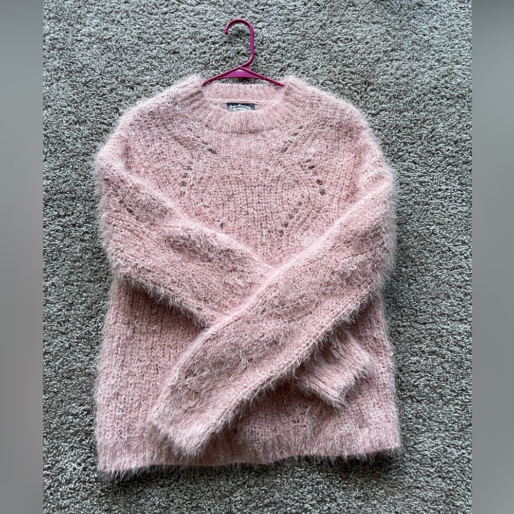 XL fuzzy pink sweater